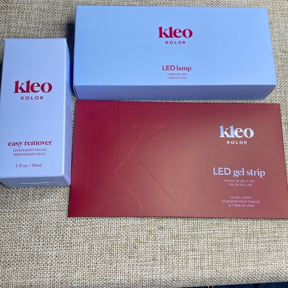 NWT Kleo Kolor Led Gel Strips: Raspberry Rush includes led light and remover - Picture 2 of 5